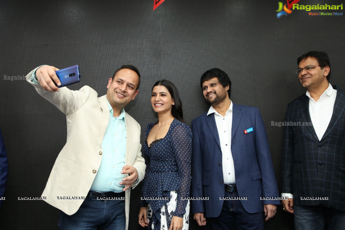 Samantha Launches Oneplus Mobiles At Big C