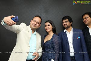 Samantha Launches Oneplus Mobiles At Big C