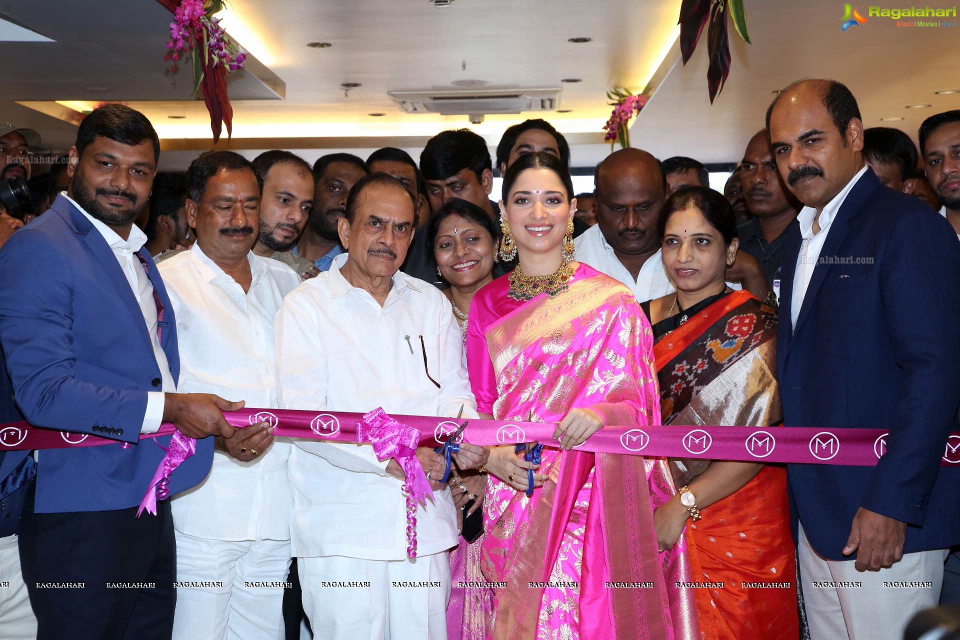 Malabar Gold & Diamonds Launches Its New Showroom at Habsiguda