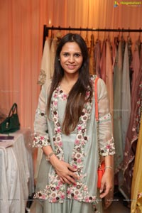 The Dhoom Dhaam Trunk Show