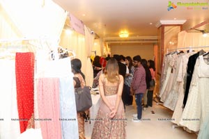 The Dhoom Dhaam Trunk Show