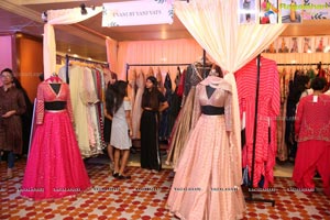 The Dhoom Dhaam Trunk Show