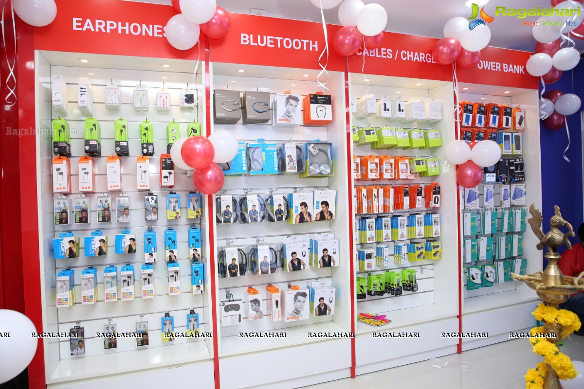 Touch Mobiles Store Launch at Dilsukhnagar