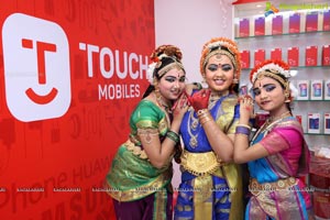 Touch Mobiles Store Launch at Dilsukhnagar