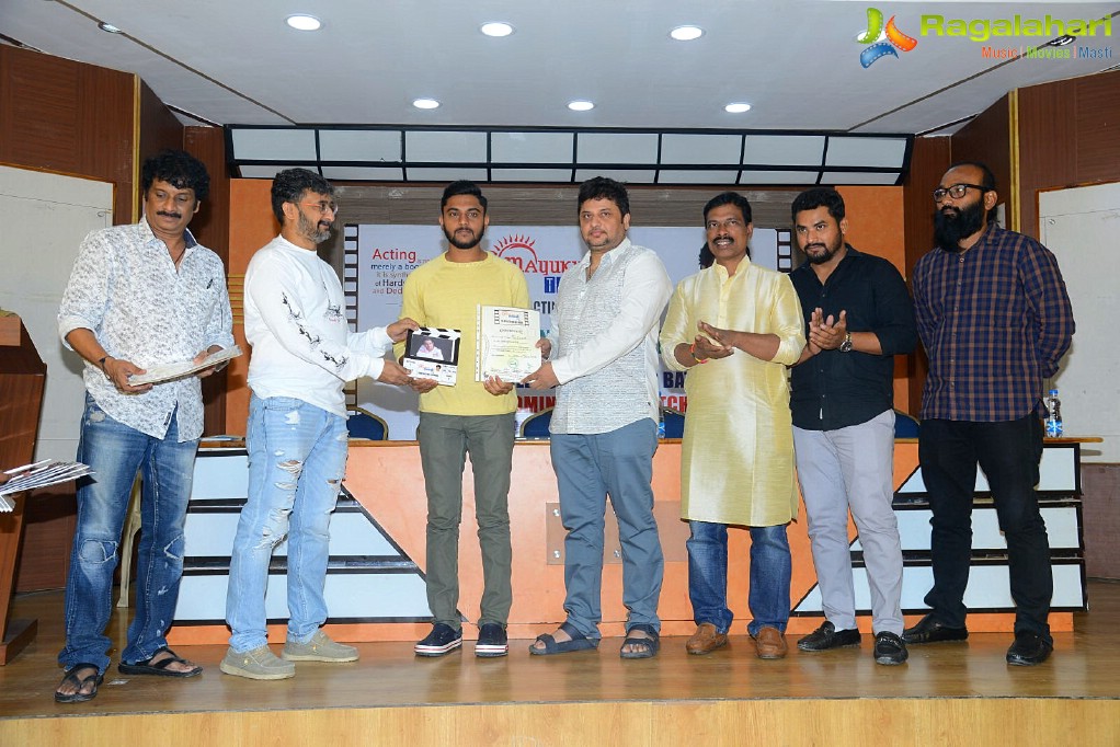 Uttej's Mayukha Film Acting School Press Meet