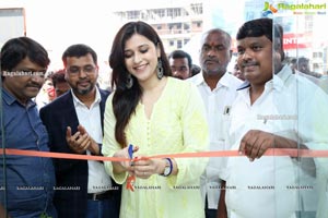 Cellbay 55th Store Launch by Mannara Chopra