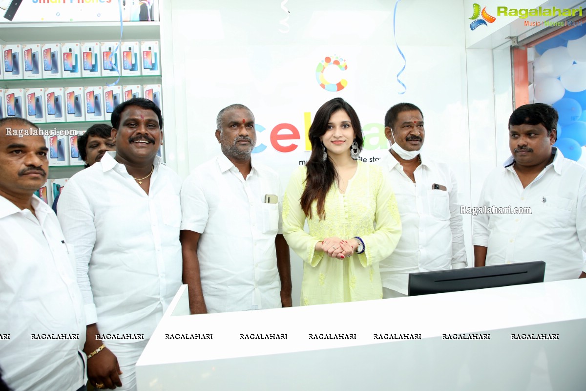 Cellbay 55th Store Launch by Mannara Chopra at Beeramguda, Hyderabad