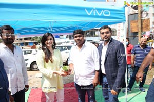 Cellbay 55th Store Launch by Mannara Chopra