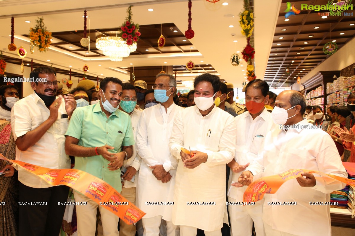 Kishan Reddy, Srinivas Yadav Reopens Chandana Brothers Patny Center