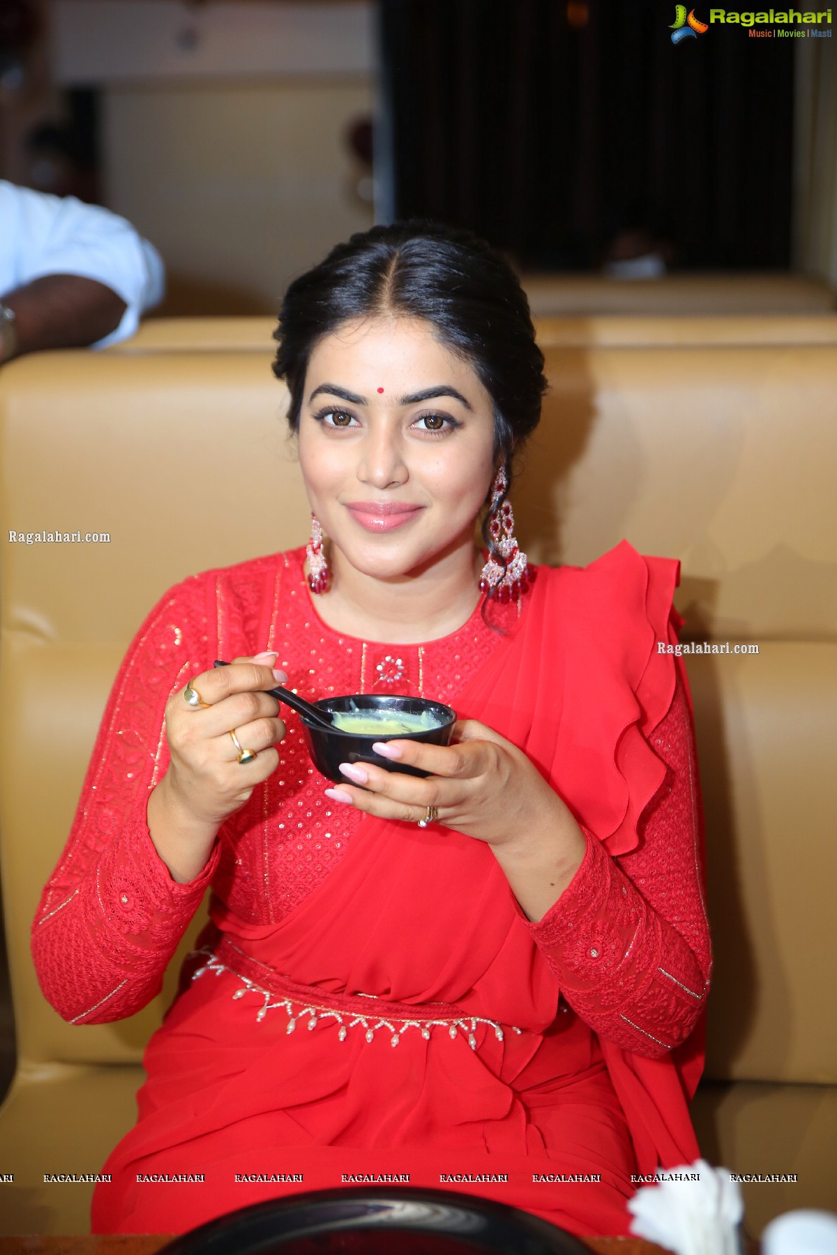 Gismat Mandi Arabic Restaurant Launch by Poorna at KPHB