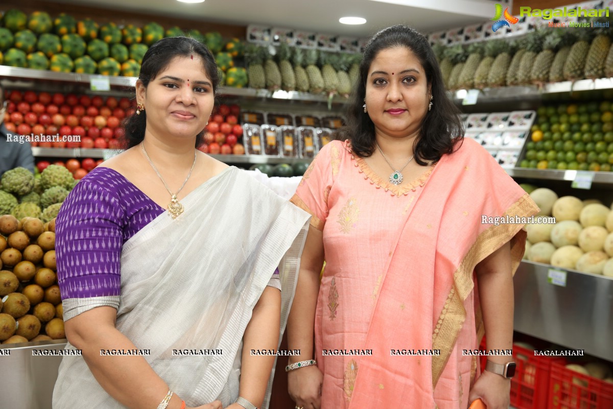 Pure O Natural 17th outlet Opening at Hitech City, Chief Guest: Ms. Smita Valluripalli 