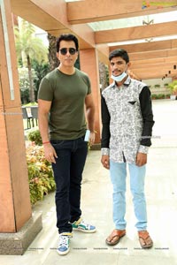 Sameer khan Along with Dr. Neelima Arya Met Sonu Sood