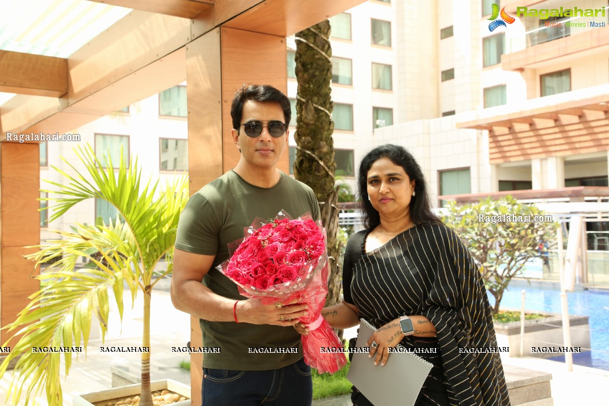 Sameer khan Along with Dr. Neelima Arya Met Sonu Sood at Novotel, Hyderabad