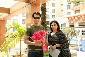 Sameer khan Along with Dr. Neelima Arya Met Sonu Sood