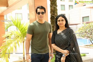 Sameer khan Along with Dr. Neelima Arya Met Sonu Sood