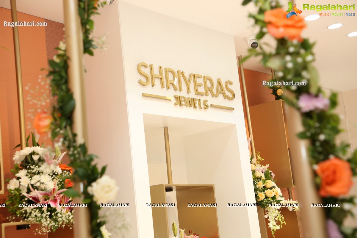 Shriyeras Jewels Pre-Launch Celebrations