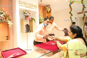 Sriyeras Jewels Pre-Launch Celebrations