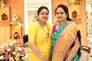 Sriyeras Jewels Pre-Launch Celebrations