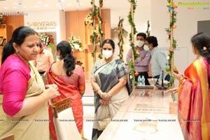 Sriyeras Jewels Pre-Launch Celebrations