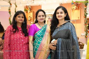 Sriyeras Jewels Pre-Launch Celebrations