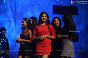 Manchi Rojulochaie Movie Pre-Release Event