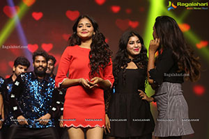 Manchi Rojulochaie Movie Pre-Release Event