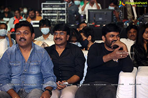 Manchi Rojulochaie Movie Pre-Release Event