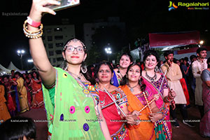 Country Club Dandiya Utsav 2021 HD Photos