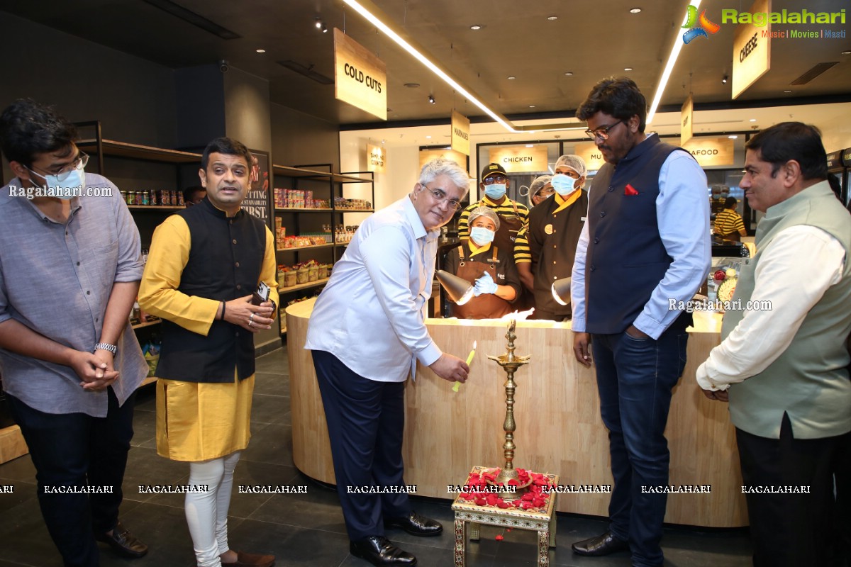 Fipola Launches Its First-Ever Exclusive Store in Hyderabad at Banjara Hills