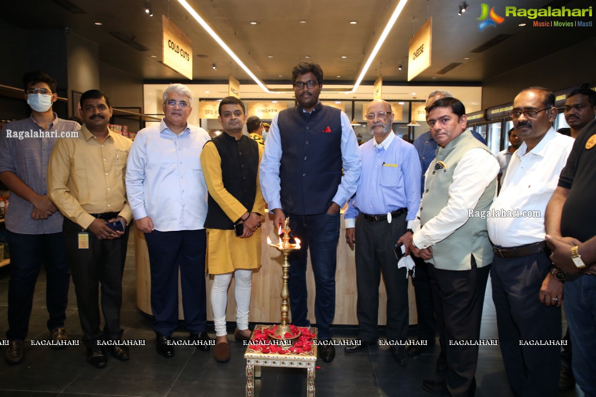 Fipola Launches Its First-Ever Exclusive Store in Hyderabad at Banjara Hills