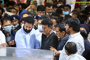 Tollywood Celebs Pay Their Last Respects to Puneeth Rajkumar