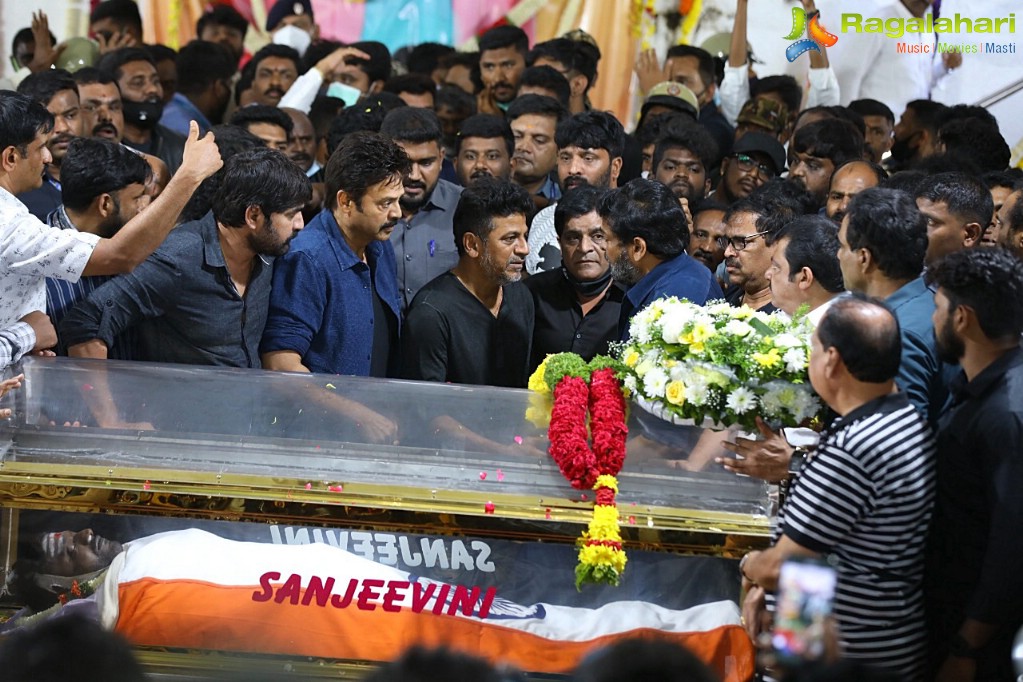 Tollywood Celebs Pay Their Last Respects to Puneeth Rajkumar