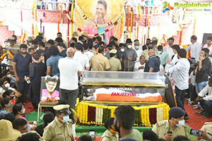 Tollywood Celebs Pay Their Last Respects to Puneeth Rajkumar