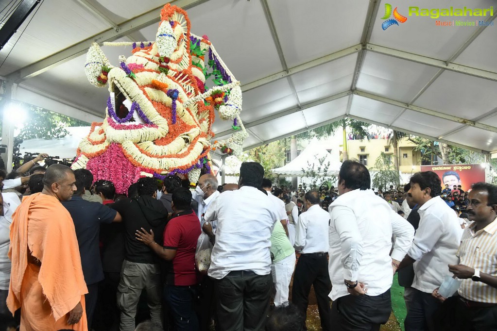 Puneeth Rajkumar's Last Rites At Kanteerava Studio