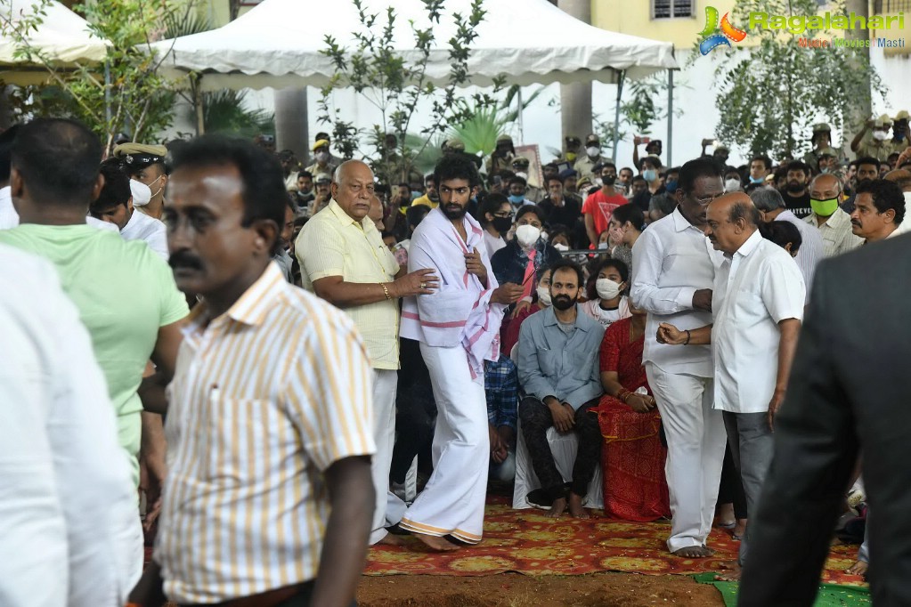 Puneeth Rajkumar's Last Rites At Kanteerava Studio