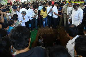 Kannada Superstar Puneeth Rajkumar's Last Rites