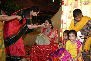 Shriya's Bathukamma Celebrations