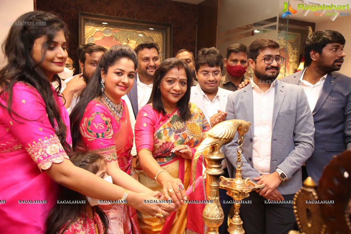 Vega Sri Gold And Diamonds Store Grand Launch at Jubilee Hills, Hyderabad