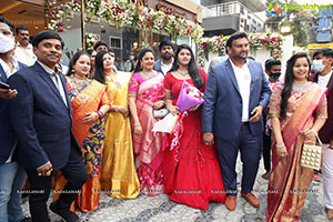 Vega Sri Gold And Diamonds Launch at Jubilee Hills