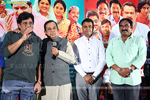 Andaru Bagundali Andulo Nenundali Movie Press Meet