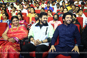 Swathi Muthyam Movie Pre-Release Event