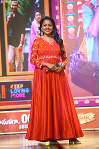 Swathi Muthyam Movie Pre-Release Event