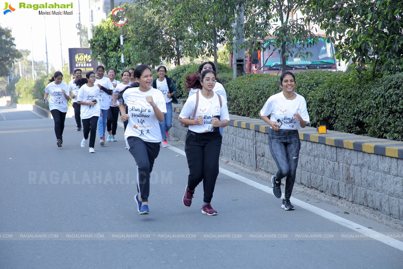 Flag Off of Run To Commemorate The Decennial Celebrations of Apollo Medical College