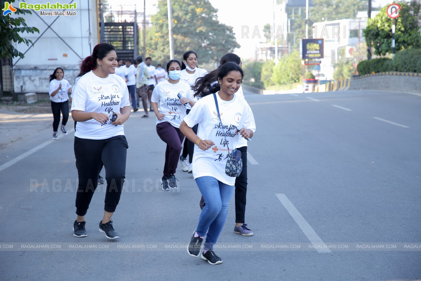 Flag Off of Run To Commemorate The Decennial Celebrations of Apollo Medical College