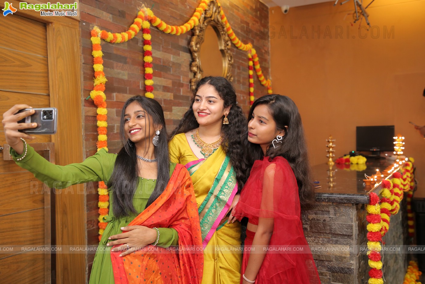 Deepavali Celebration by Lakhotia Institute of Design (LID)