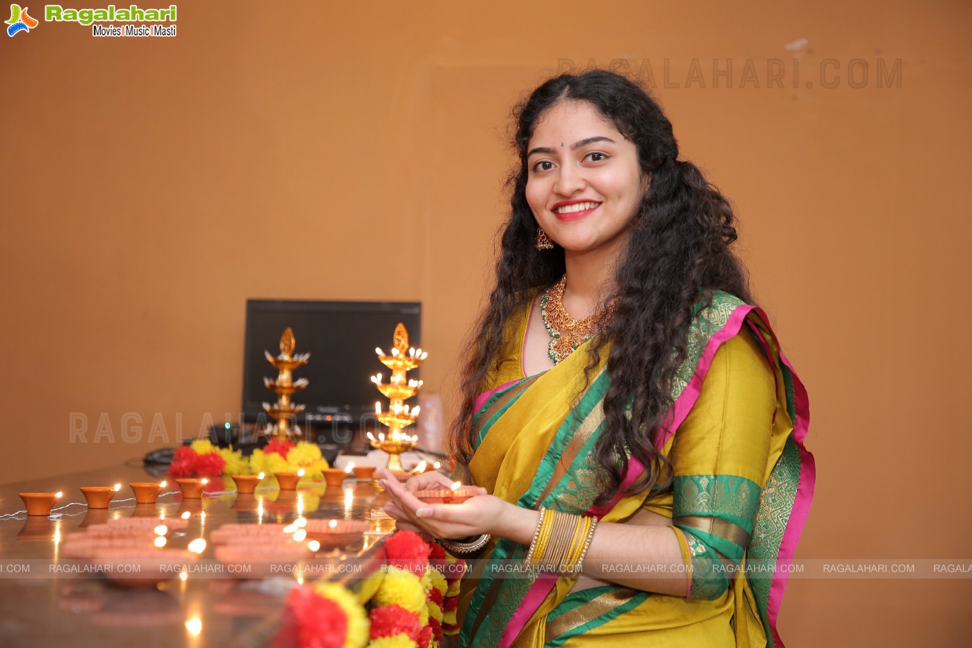 Deepavali Celebration by Lakhotia Institute of Design (LID)