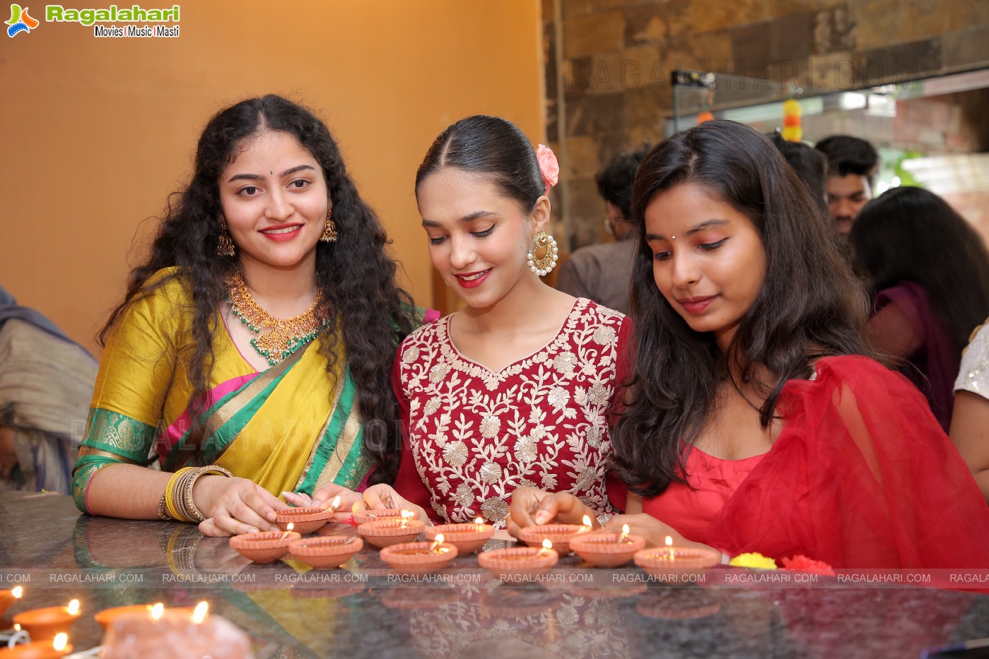 Deepavali Celebration by Lakhotia Institute of Design (LID)