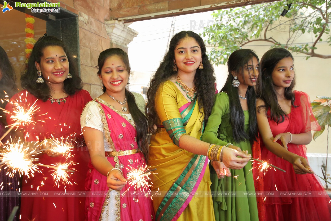 Deepavali Celebration by Lakhotia Institute of Design (LID)
