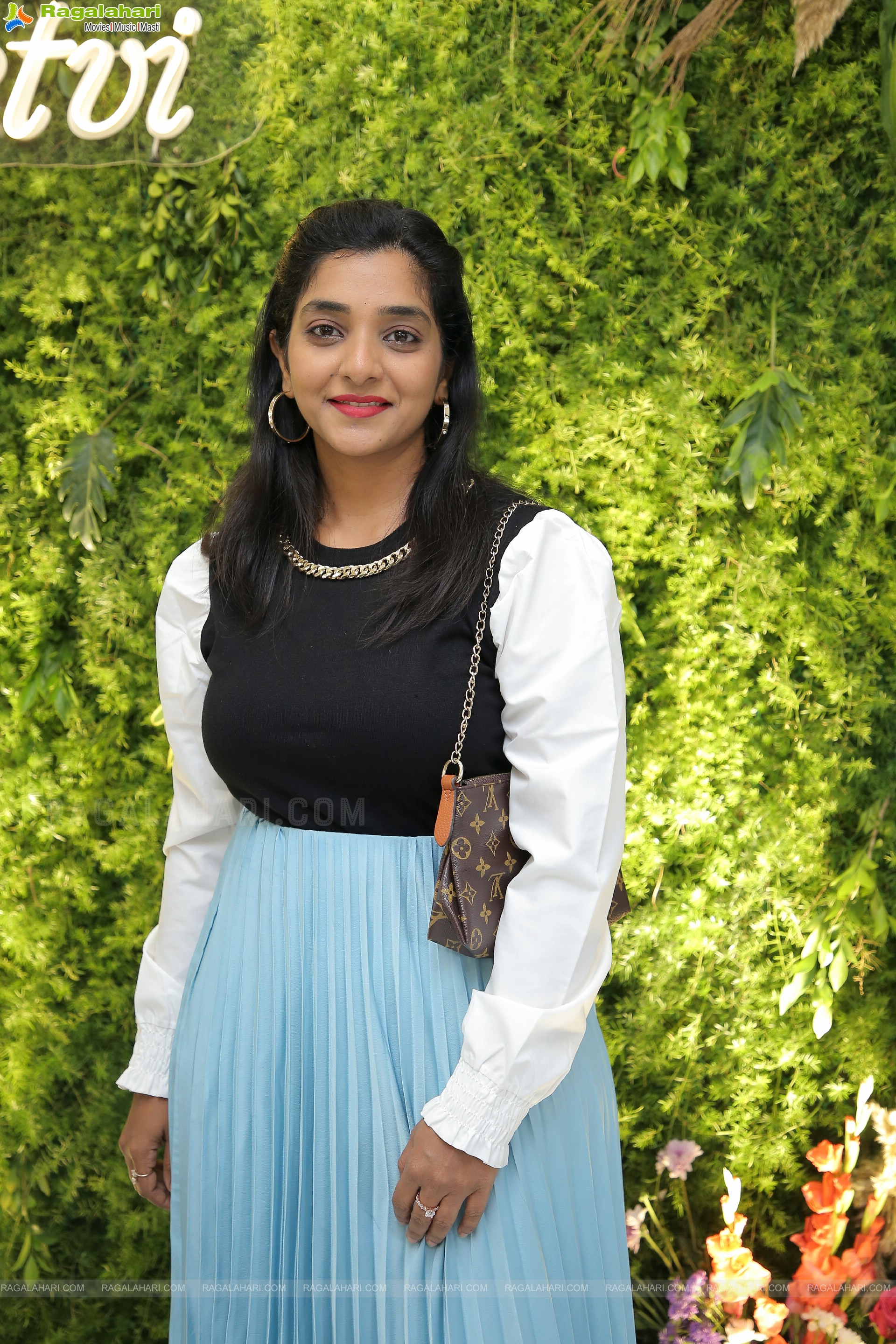 Hetvi Grand Opening and Versace New Collection Preview at Jubilee Hills