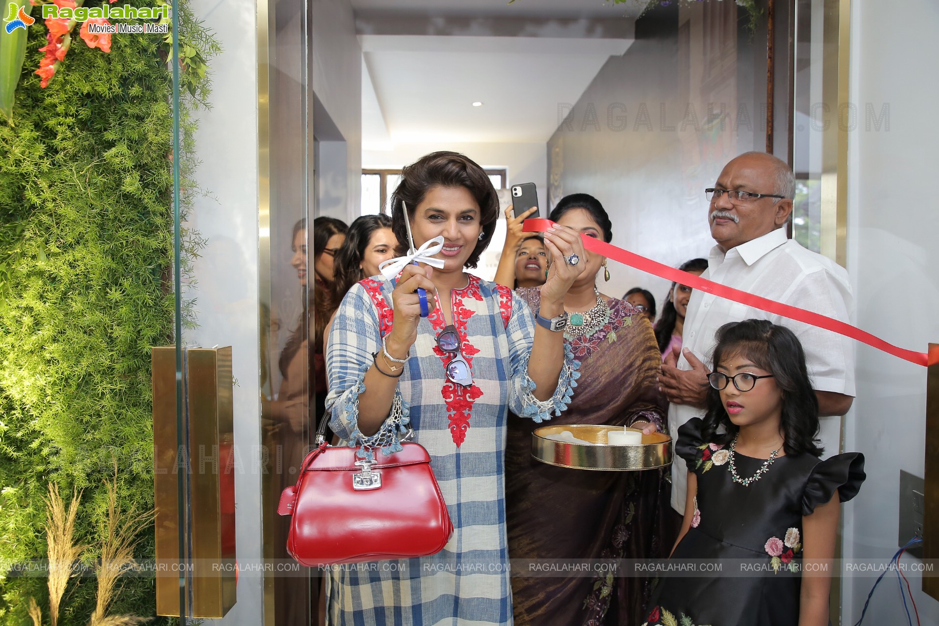 Hetvi Grand Opening and Versace New Collection Preview at Jubilee Hills